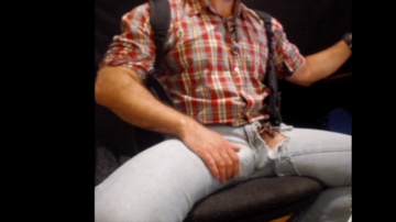 Coach_85  04-07-2021 video sweetass